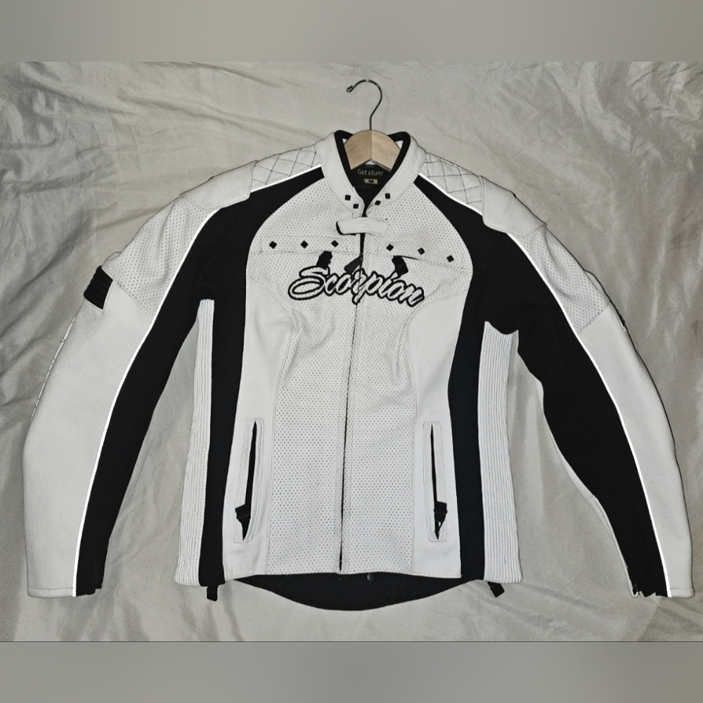 *LIKE NEW* Scorpion Vixen EXO Vented Leather Motorcycle Jacket - Black/White